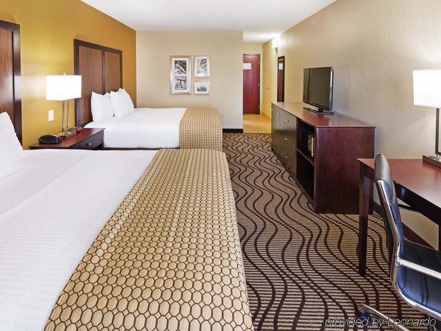 La Quinta By Wyndham Floresville Exteriör bild